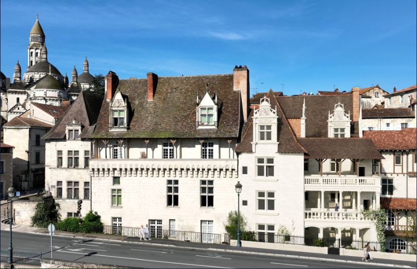 L'HÔTEL DE LAMBERT