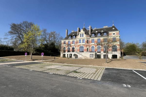 Le Château de la Roseraie